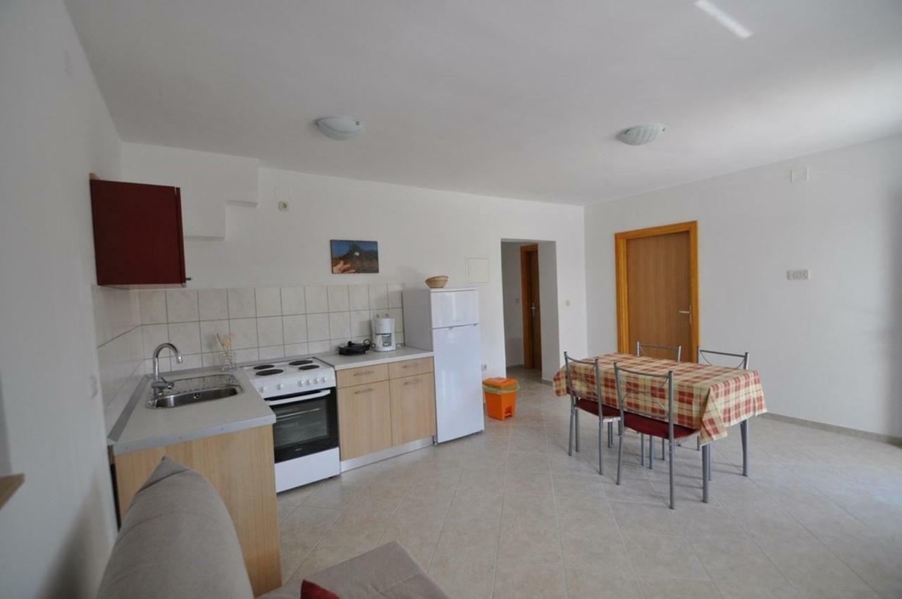 Apartment In Vrbnik/Insel Krk 36796 Vrbnik (Primorje-Gorski Kotar) Exterior foto